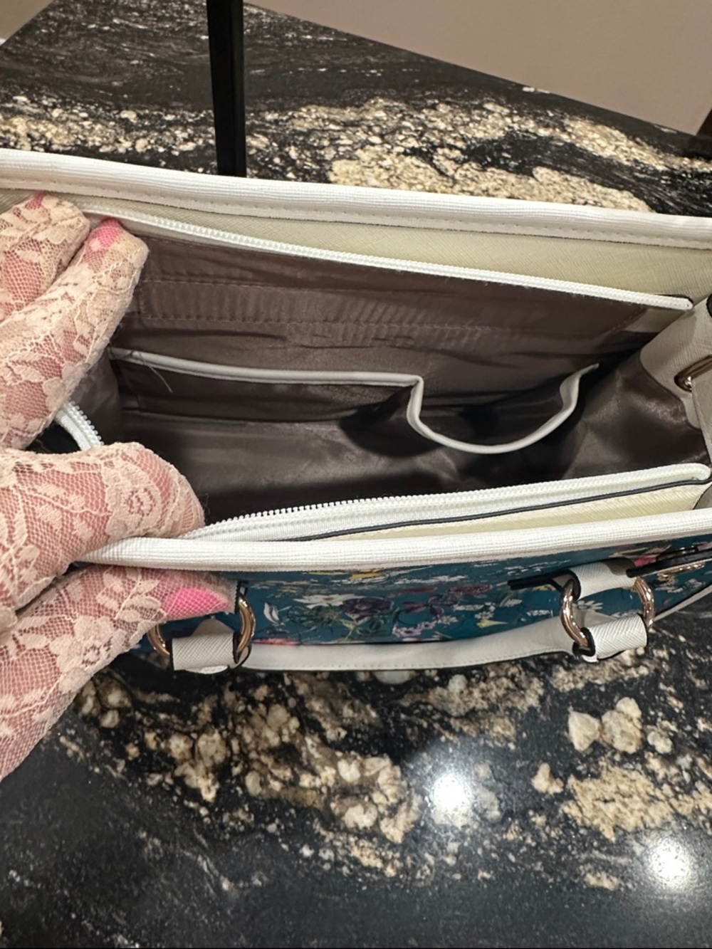 🩵 Dasein Floral Satchel - Picture 6 of 10